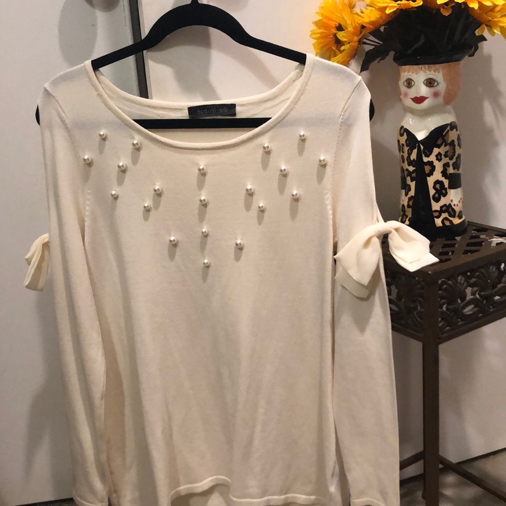 Beautiful  cold shoulder sweater by.  AugustSilk. - Picture 2 of 5